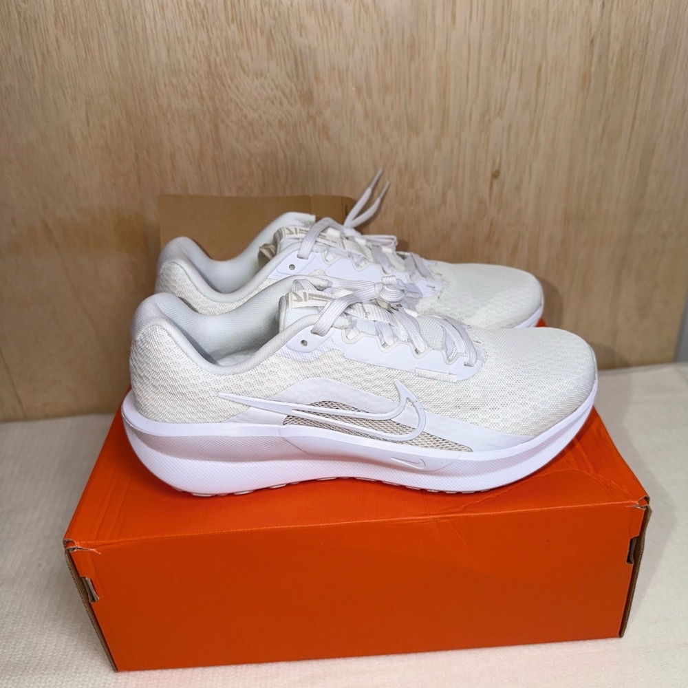 Nike Downshifter 13 Womens Running Shoes White Platinum Tint FD6476-101 Size 7